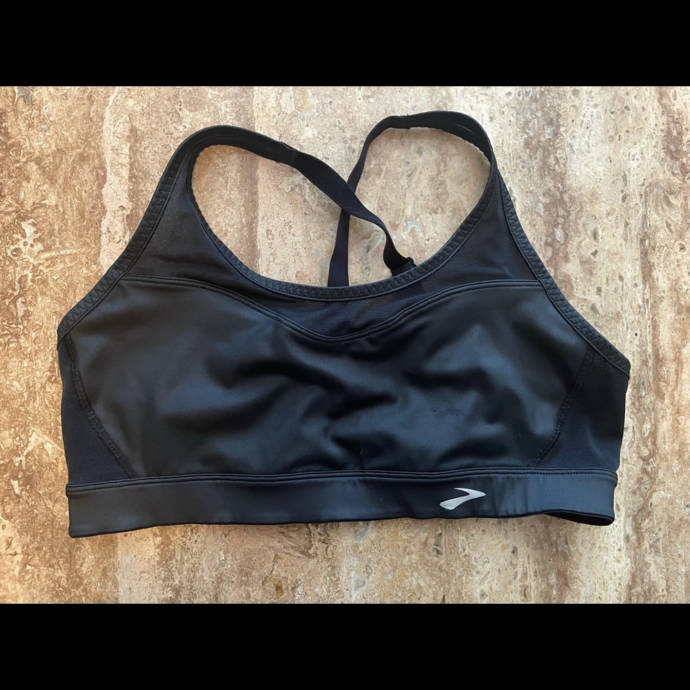 Brooks Sports Bra Medium C/D Cup